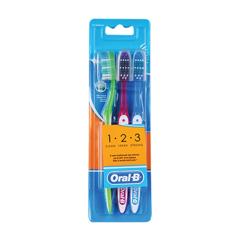 Oral B 123 Toothbrush Medium 3 Pack in UK