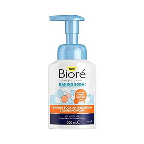 Bioré Baking Soda Anti-Blemish Cleansing Foam 200ml in UK
