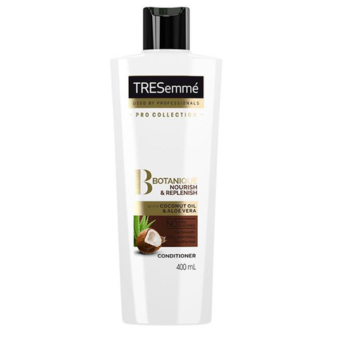 TRESemmé Botanique Nourish & Replenish Conditioner 400ml in UK